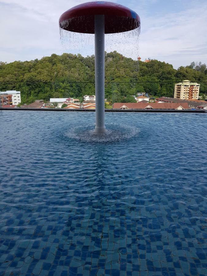 The Executive Seaview 1 At Icon Residence Kuala Terengganu Exterior photo